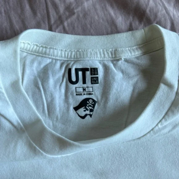 Uniqlo One Piece T-shirt Bundle - Picture 7 of 7